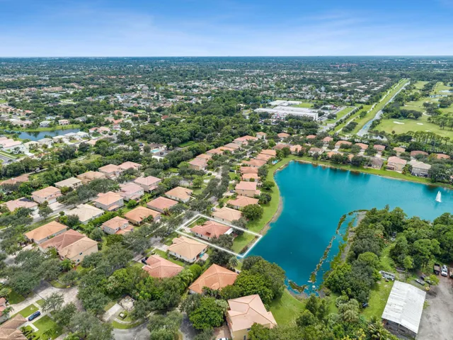 36 Feet of Lakeview Frontage
