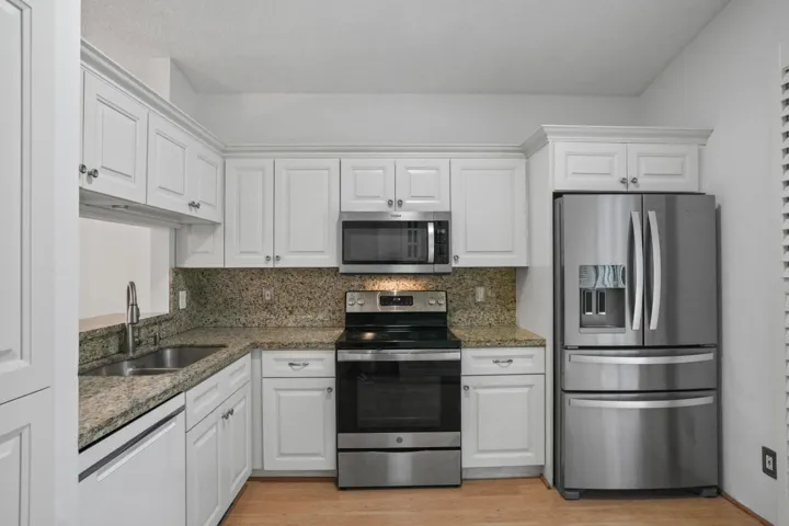 Kitchen 5