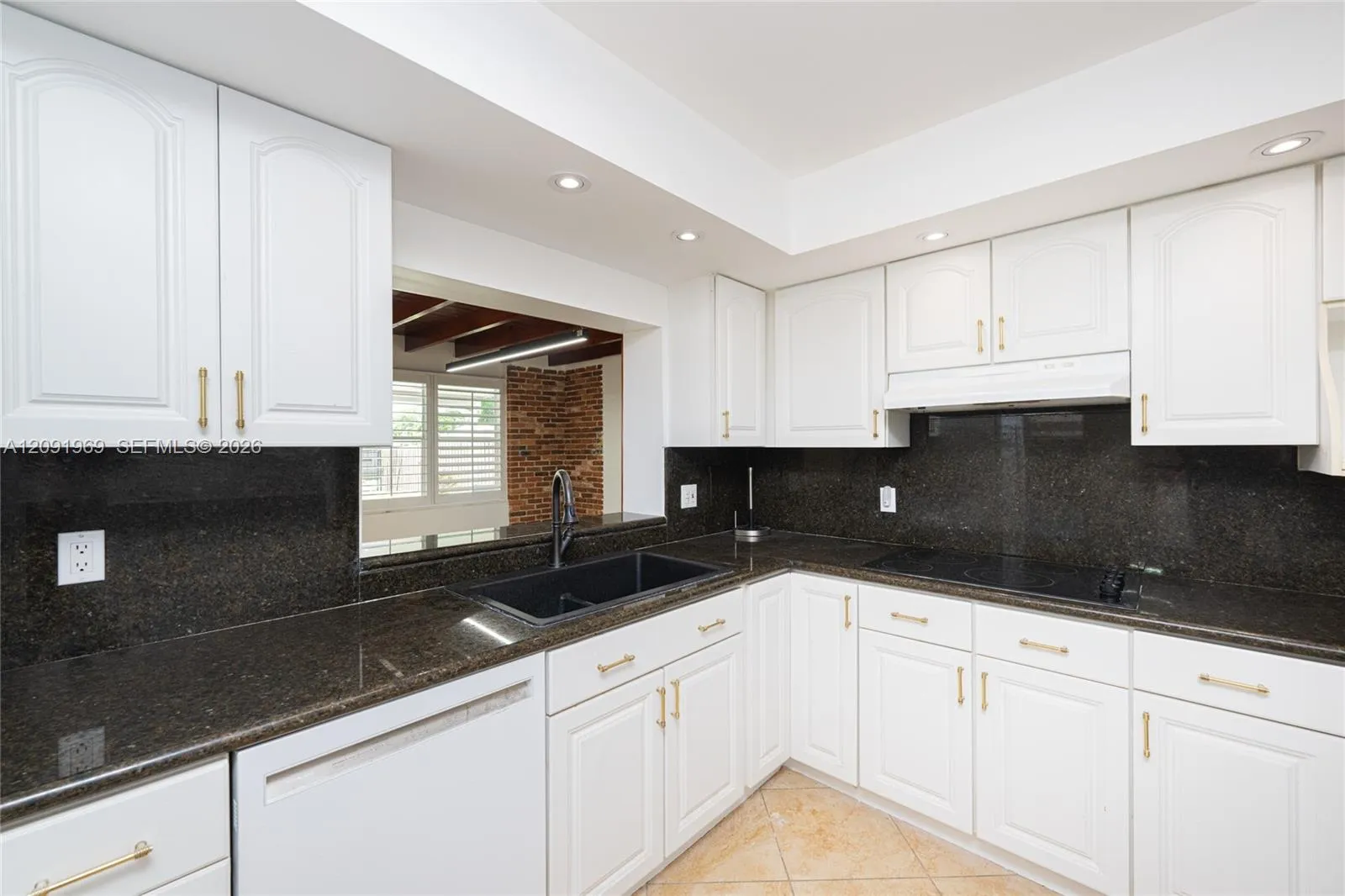 Kitchen/w Opening to Family Room