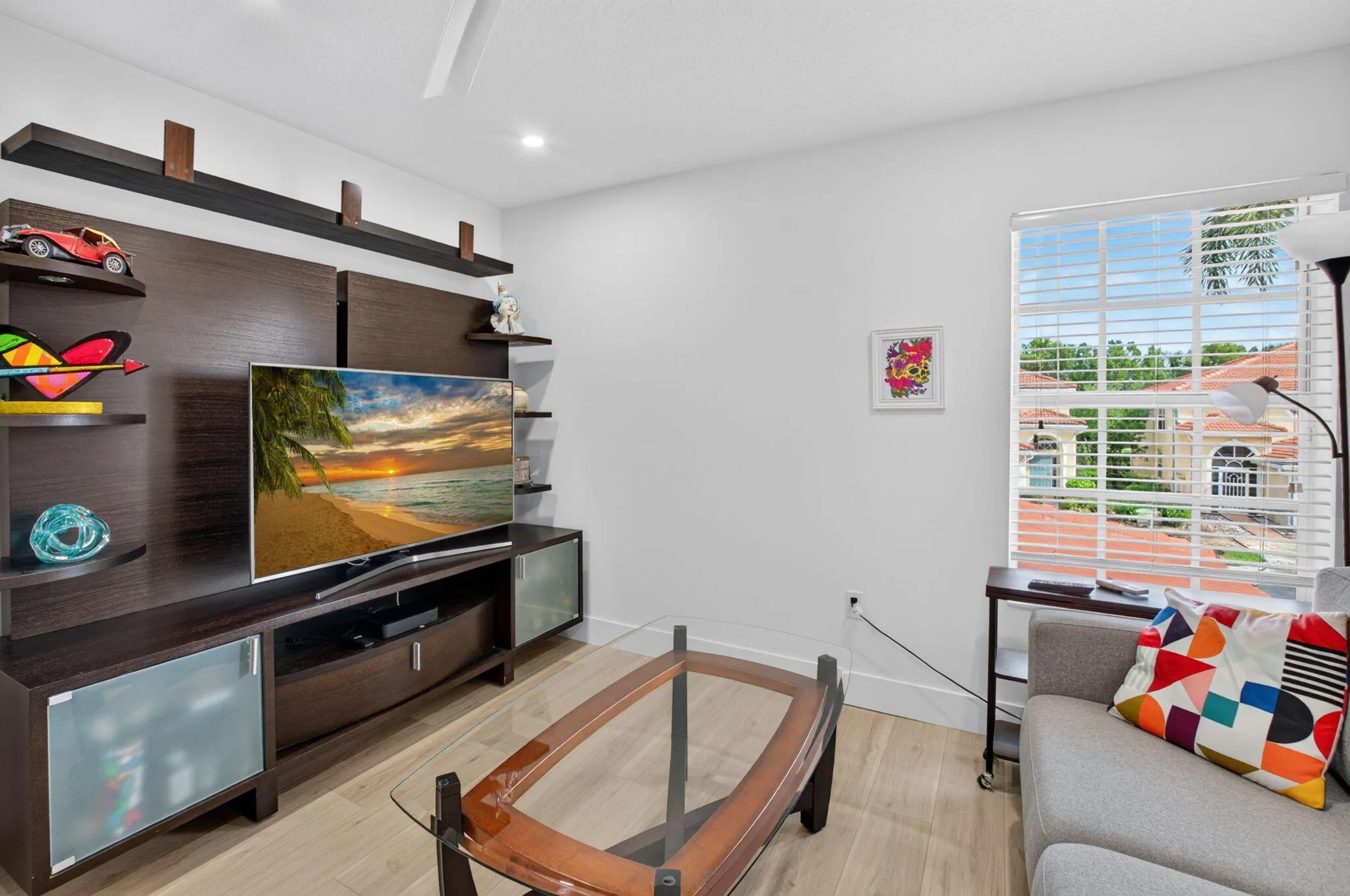 OFFICE/DEN/3RD BEDROOM