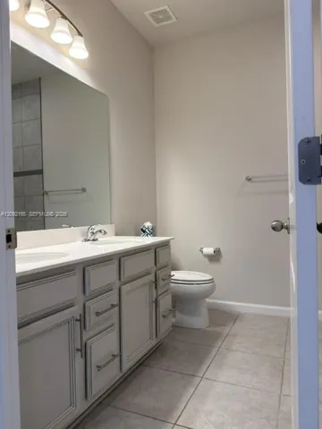 2nd bathroom