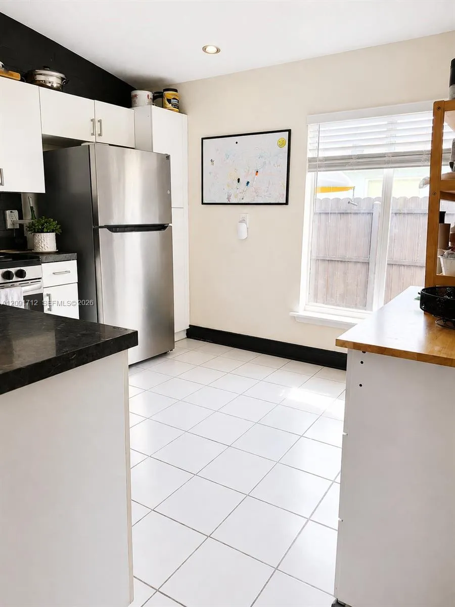 Spacious kitchen