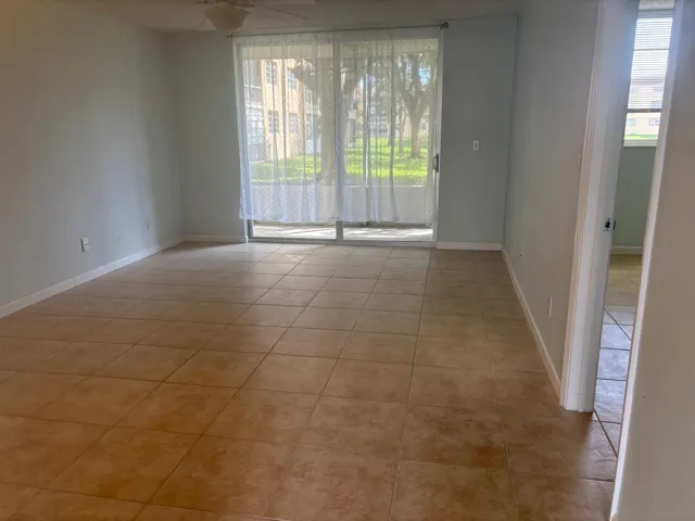 Living/Dining Area