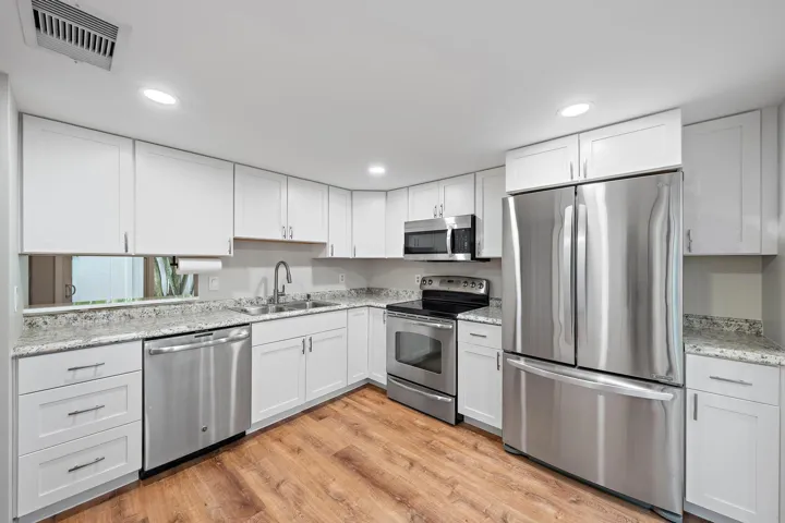 502 Lakewood Dr 10b-5