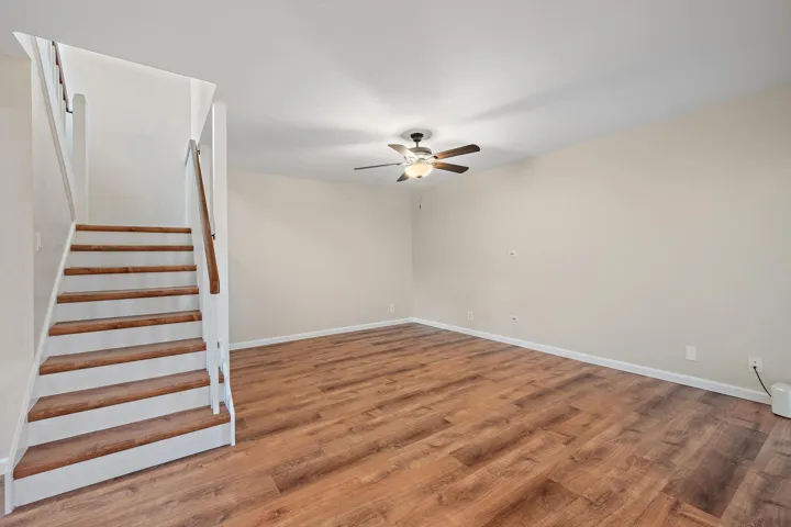 502 Lakewood Dr 10b-10