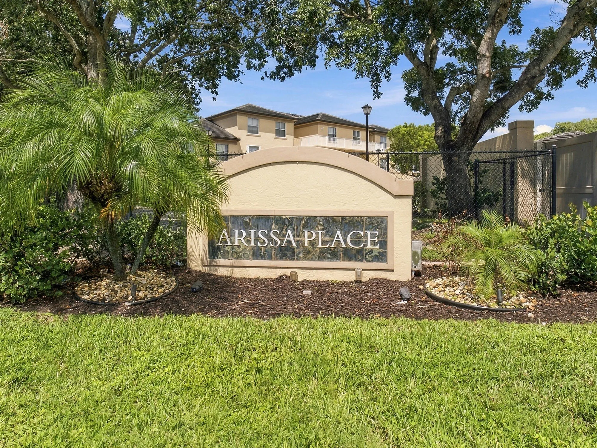 P1157775-ARISSA-PLACE-MAIN-SIGN-mod-size