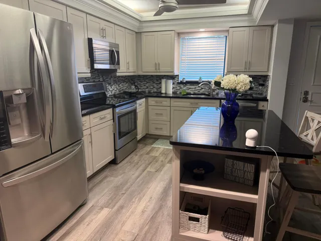 Kitchen 1