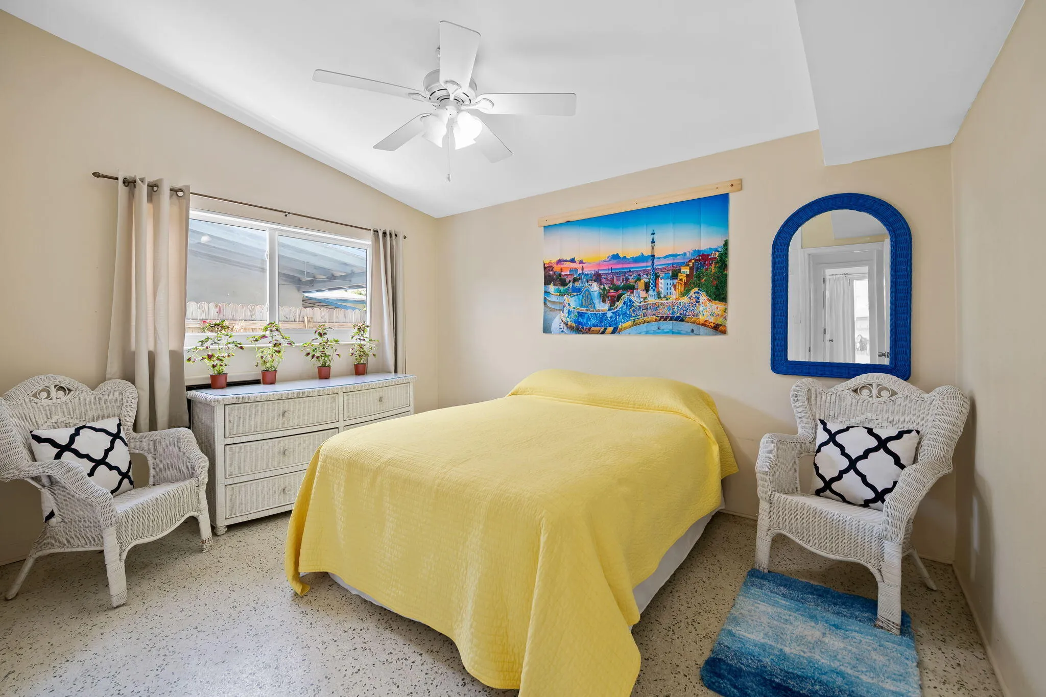 Guest bedroom 1