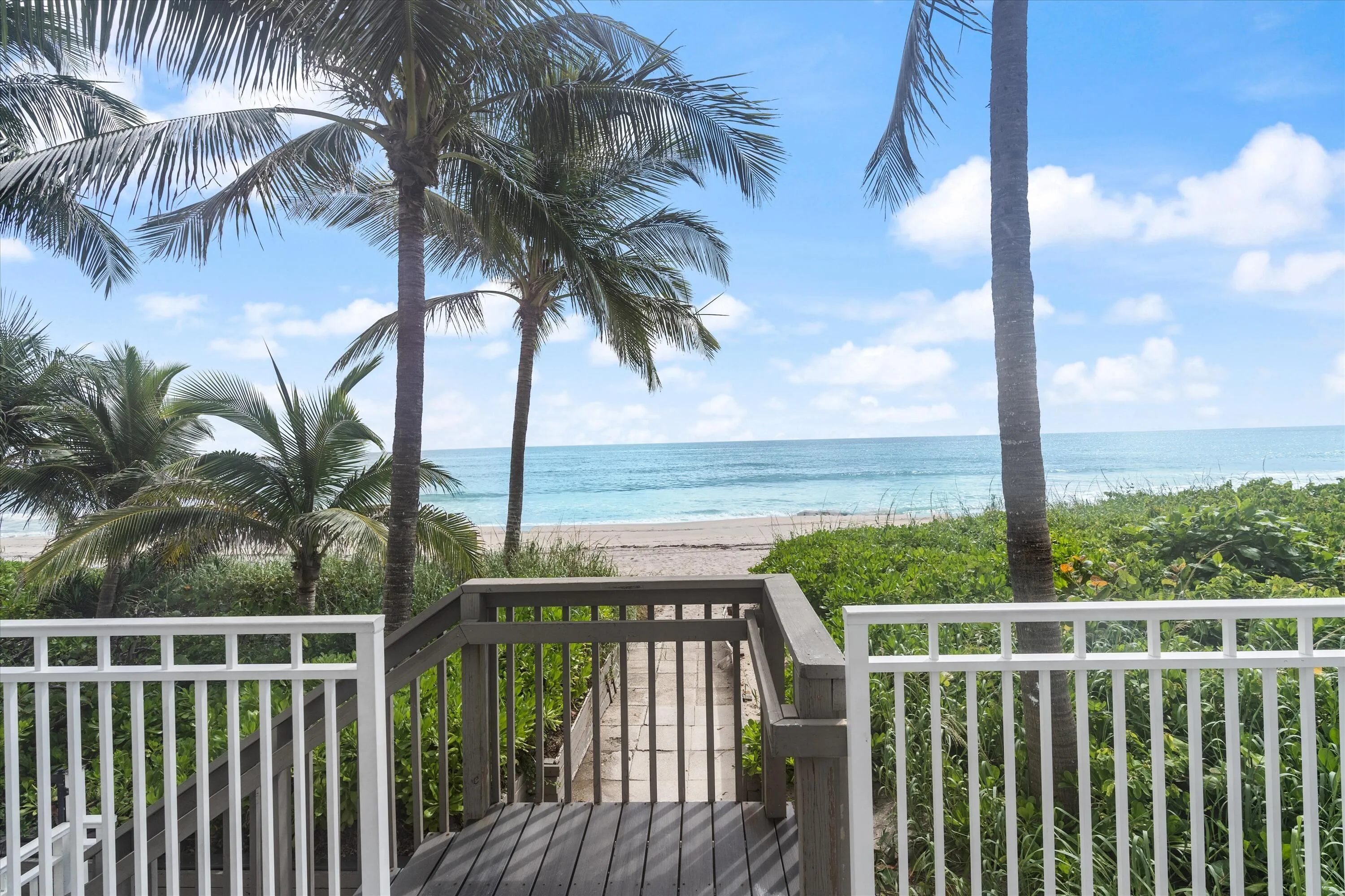 Boardwalk to beach