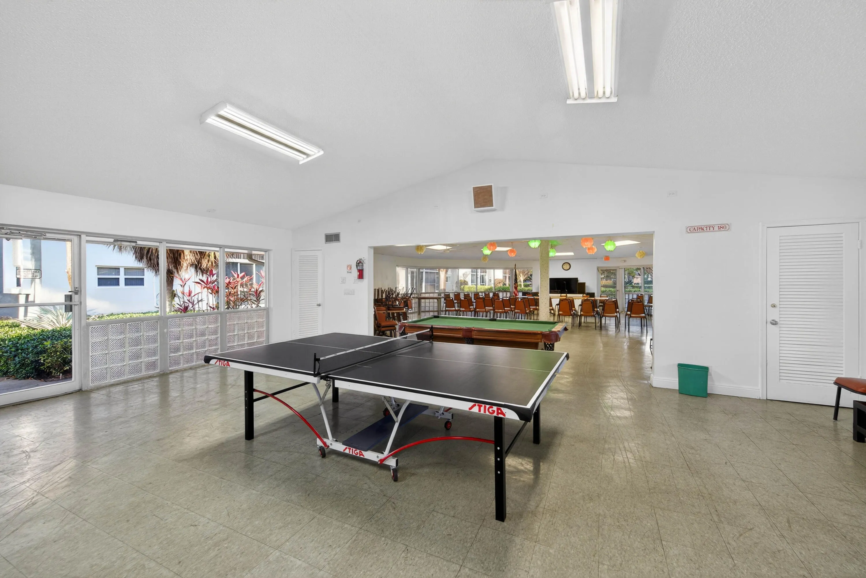 Ping Pong in Clubhouse