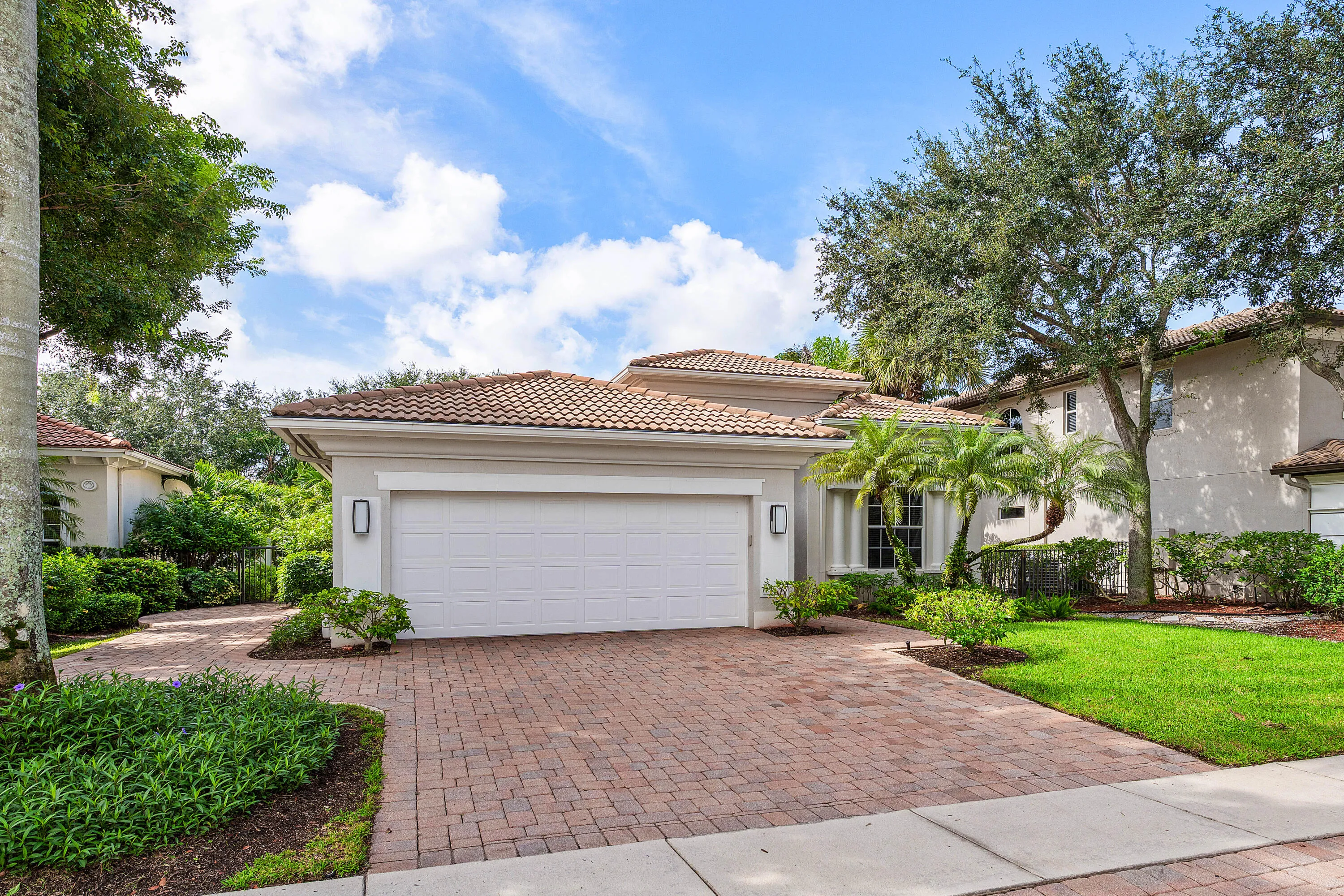 002-8138ValhallaDrive-DelrayBeach-FL-334