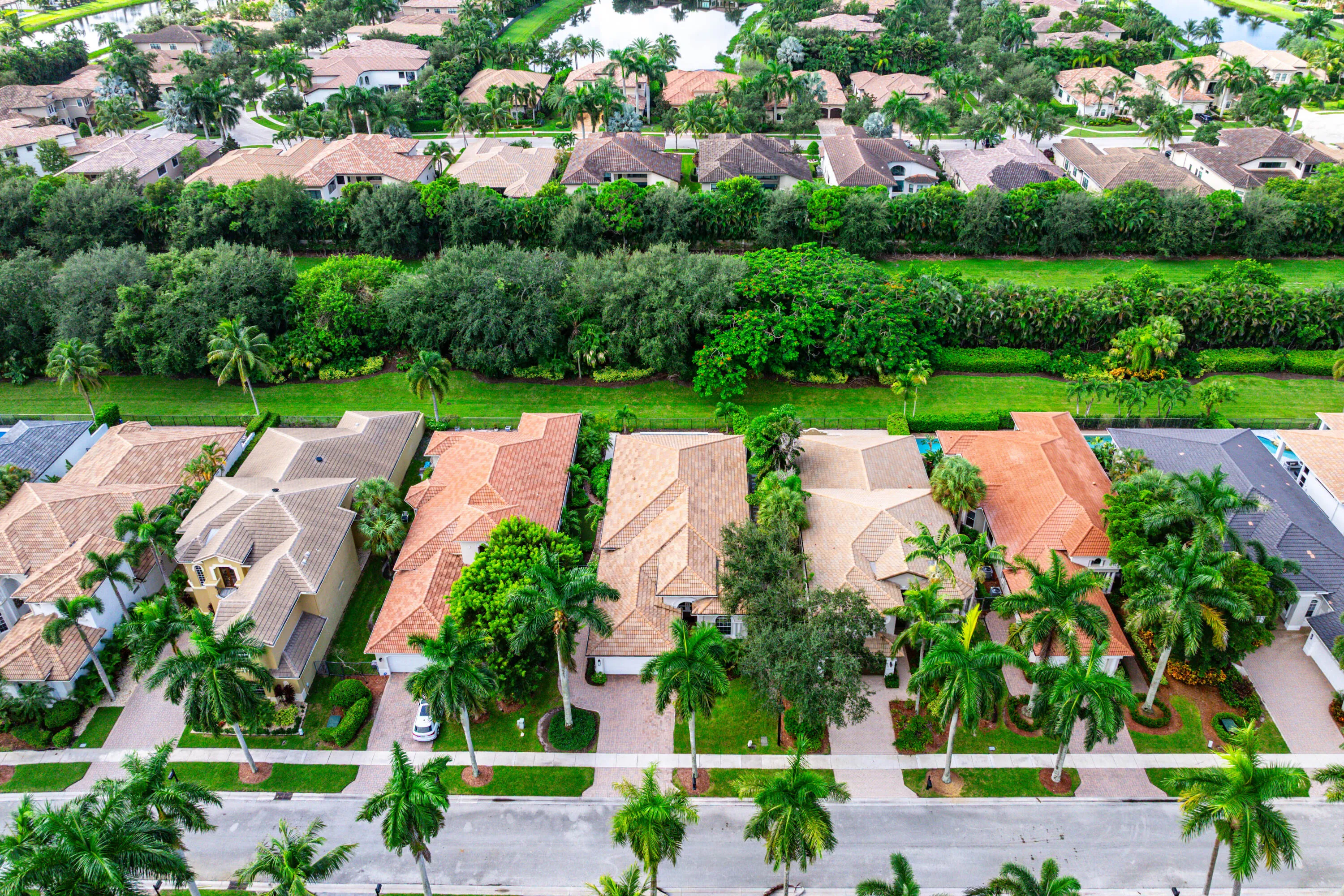 049-8138ValhallaDrive-DelrayBeach-FL-334