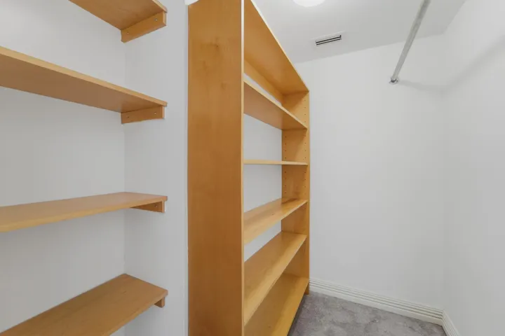 3RD BR CLOSET