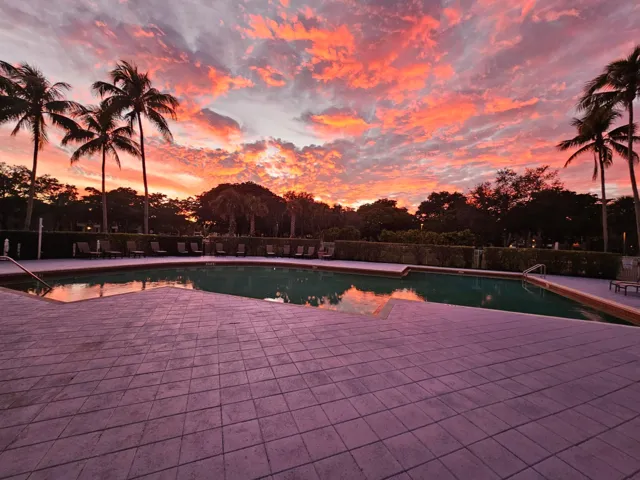 Coco Parc Pool Twilight