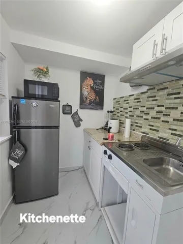 Studio Kitchen