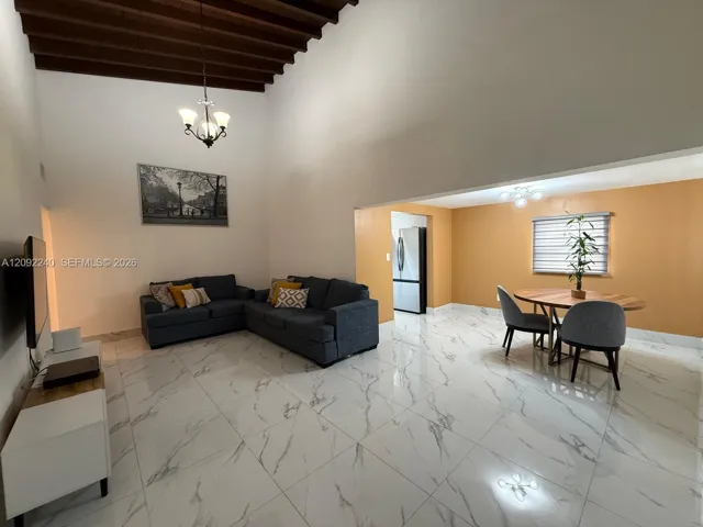 Spacious living room