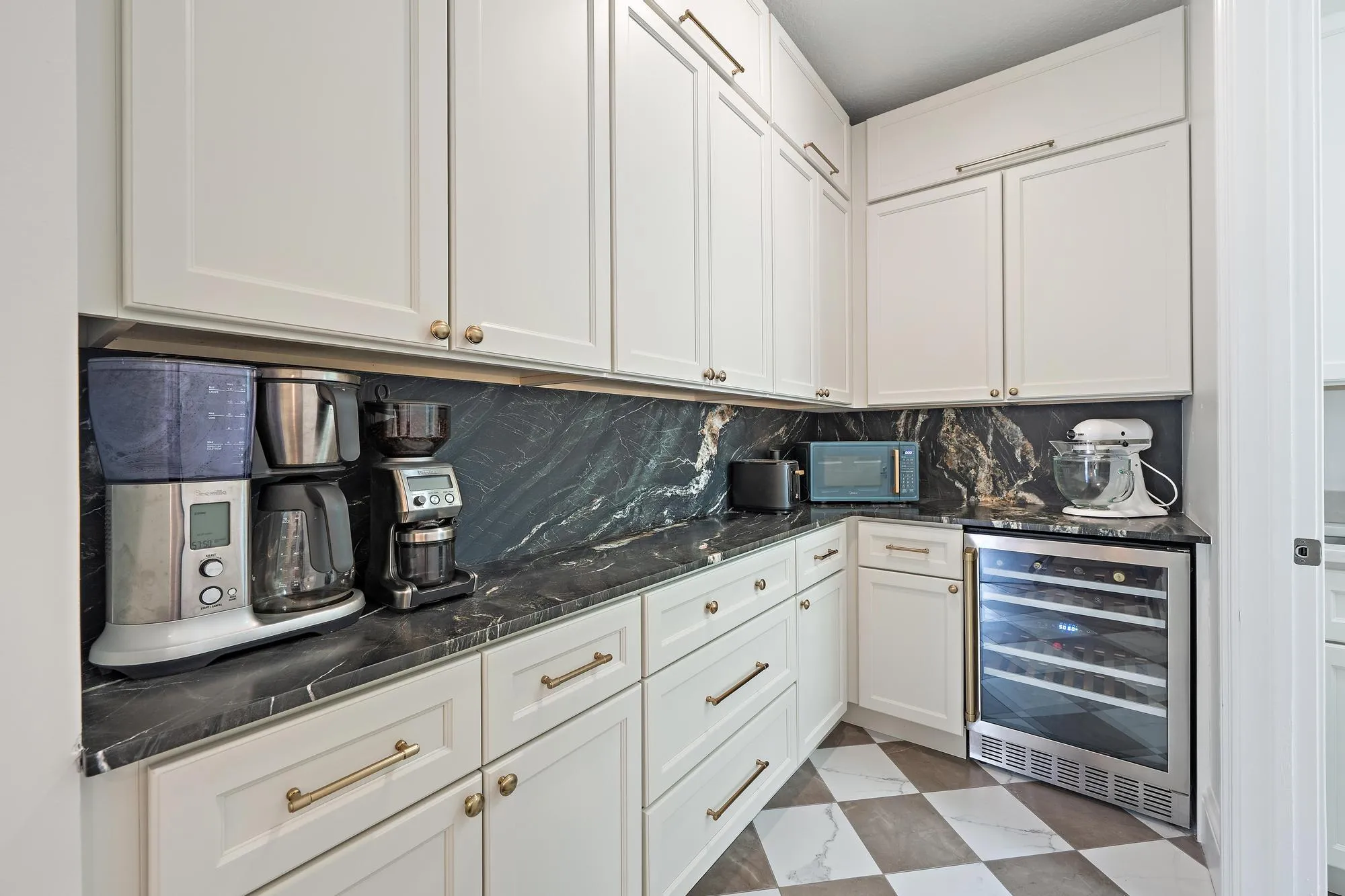 126 Peabody Dr-6