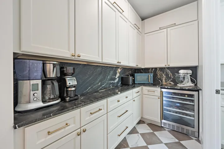 126 Peabody Dr-6