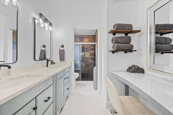 B21