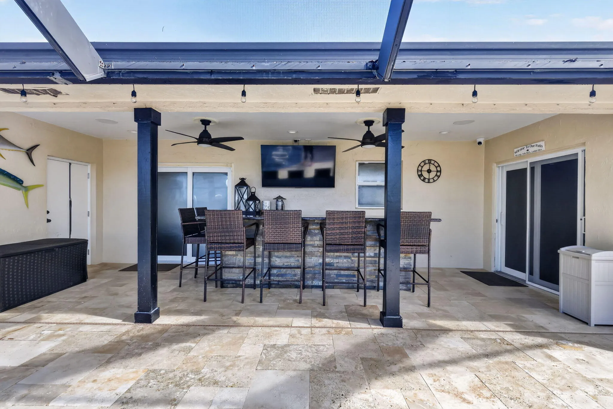 Outdoor Bar