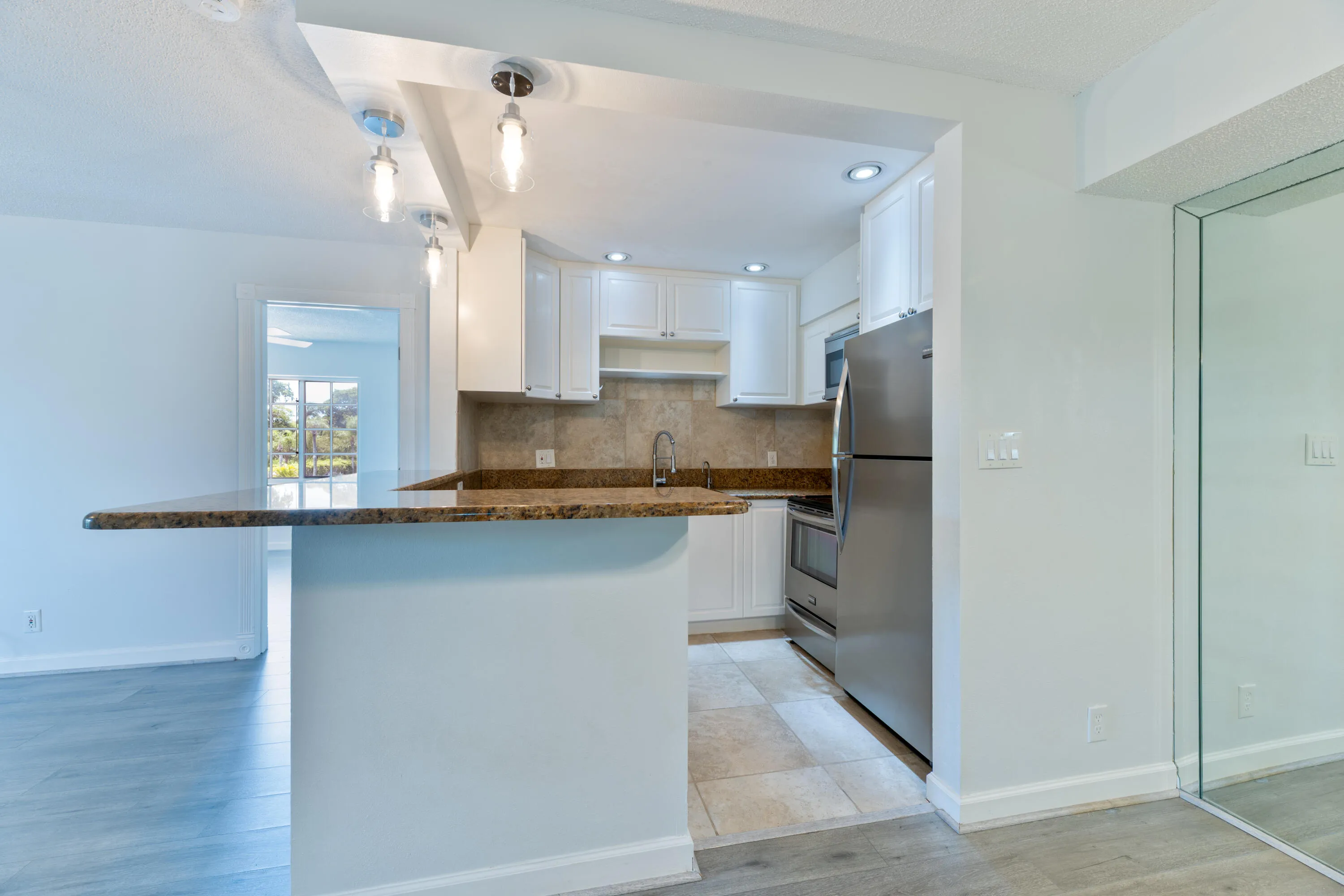 20260815 - 706 SE 2nd Ave 429 - HR-7