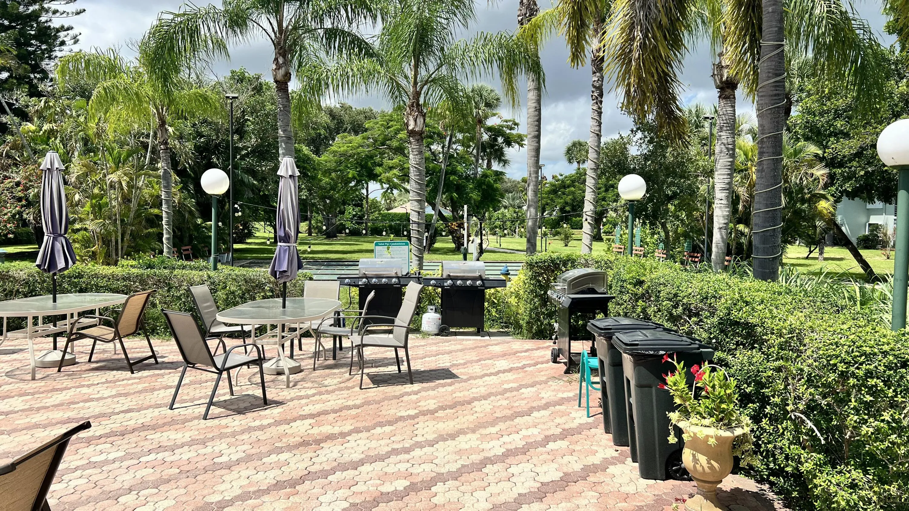 Pool BBQ
