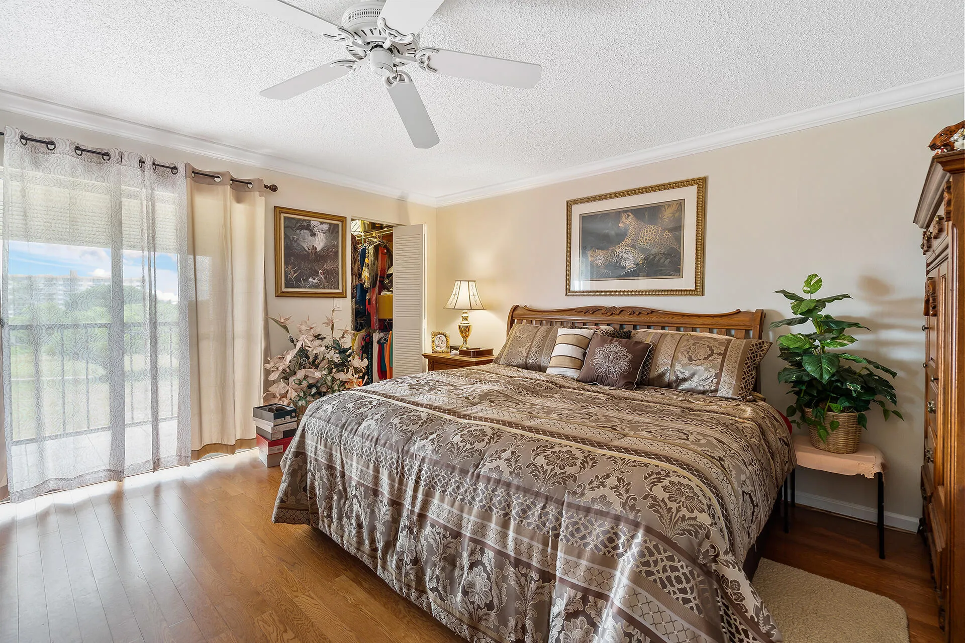 5860 NW 44 St. #502 Lauderhill, FL-21