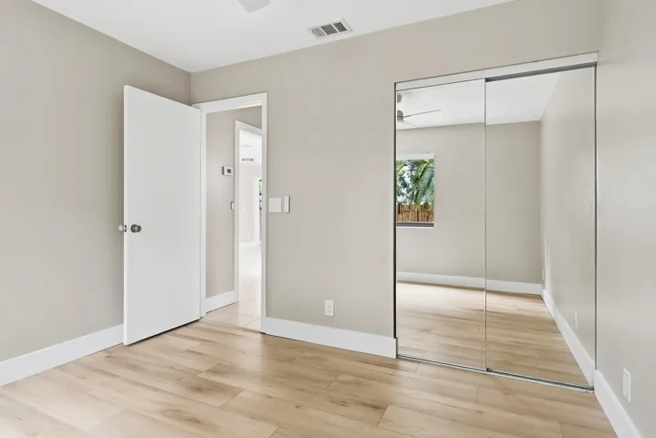 581-NW-47TH-AVE-33445-031