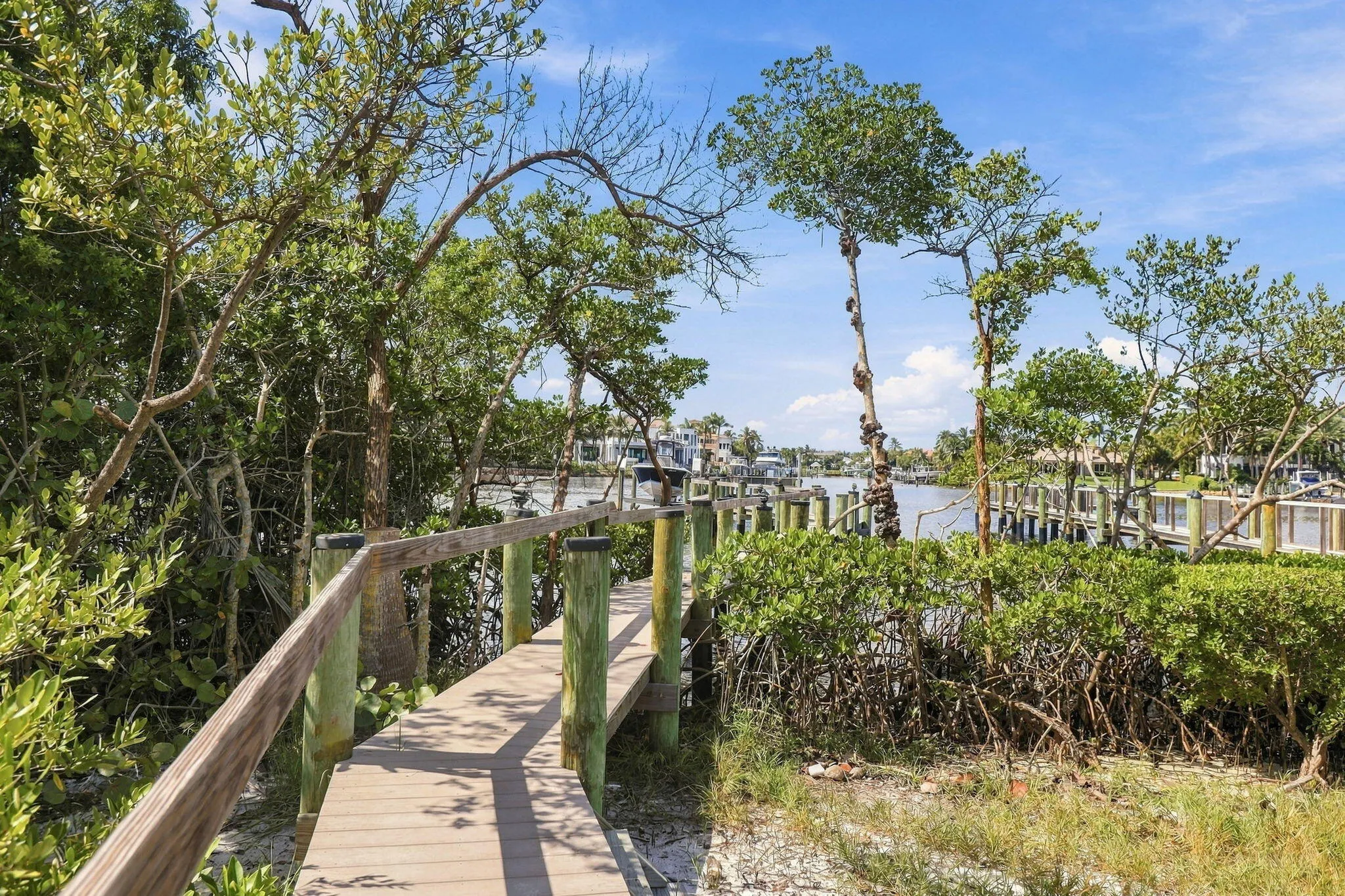 Winding Pier