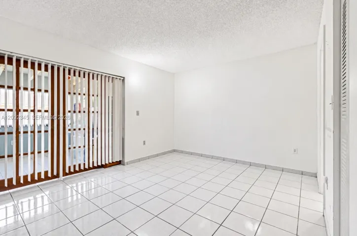 Visualizing the empty room