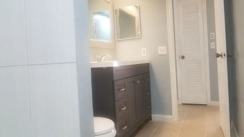 Bathroom2