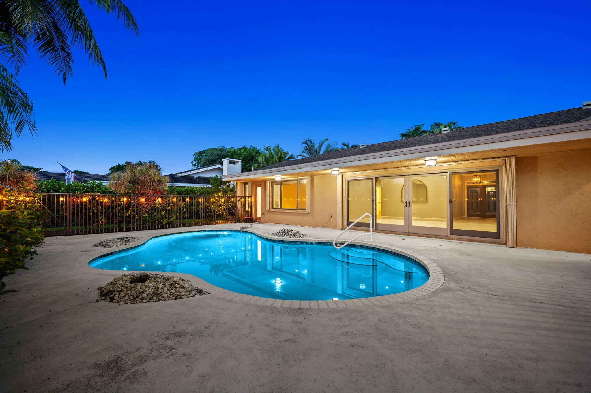 34-web-or-mls-11713-spinnaker-way