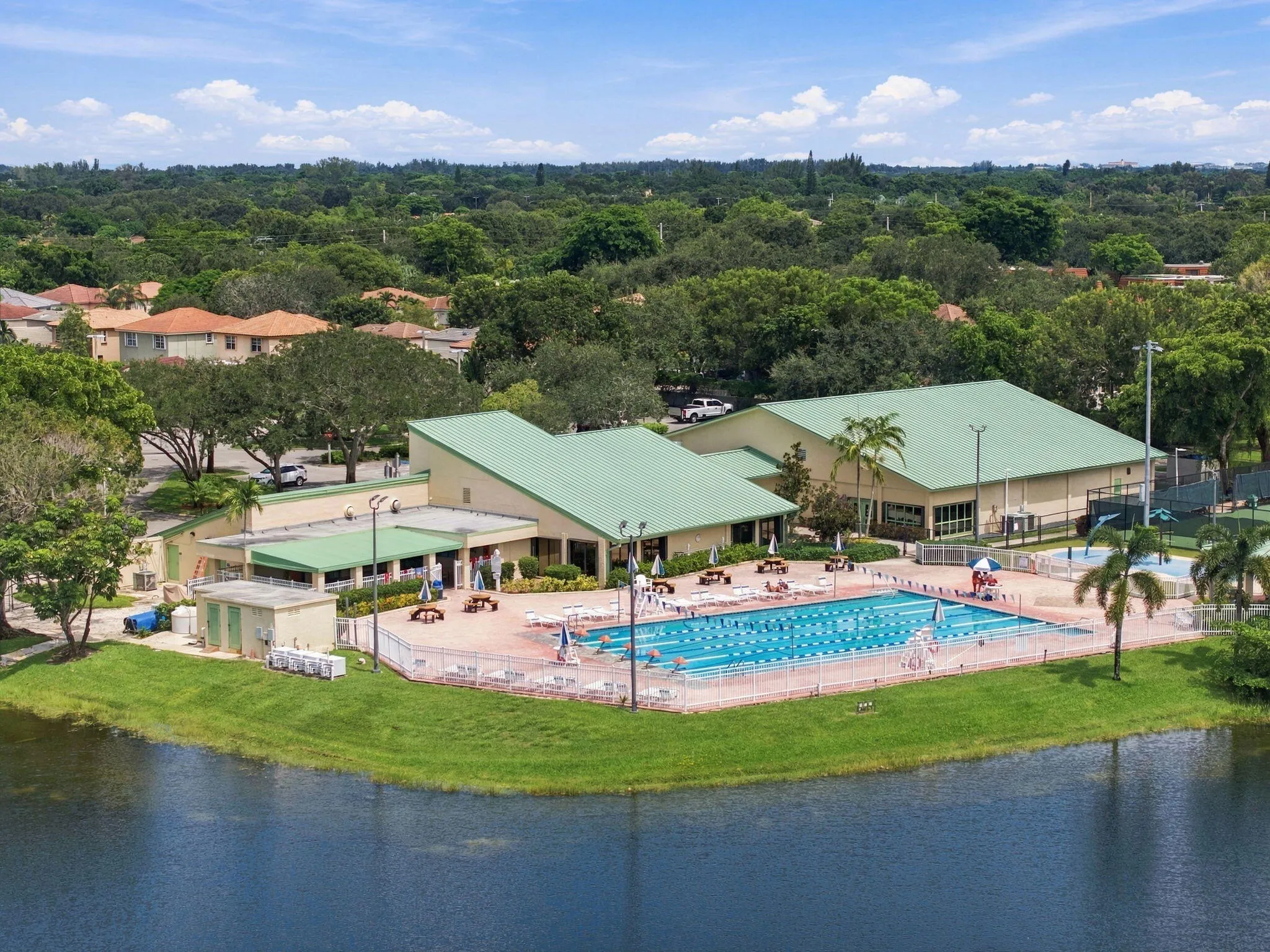 58-web-or-mls-11713-spinnaker-way