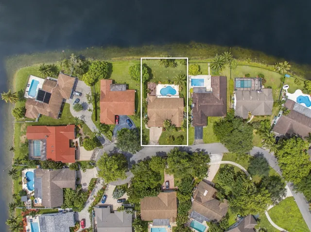 2-web-or-mls-11713-spinnaker-way