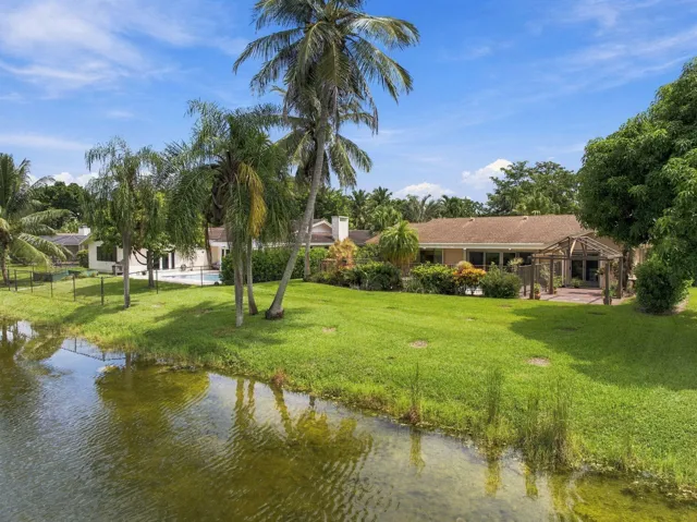 52-web-or-mls-11713-spinnaker-way