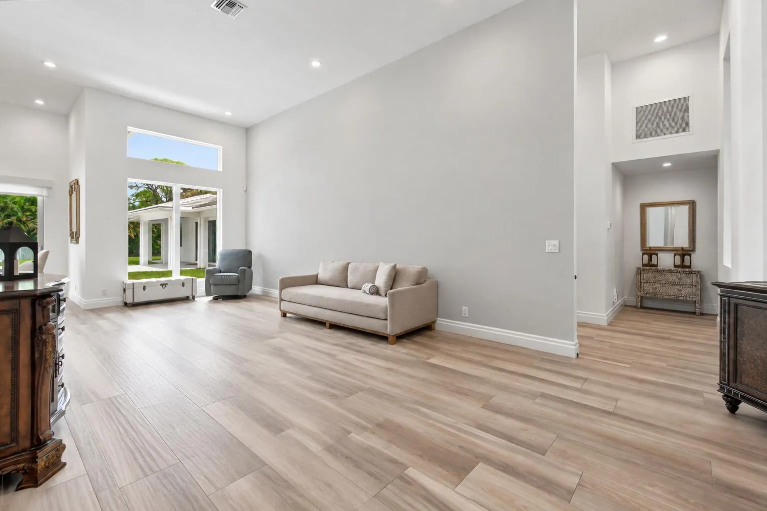 Steeplechase | Great Room