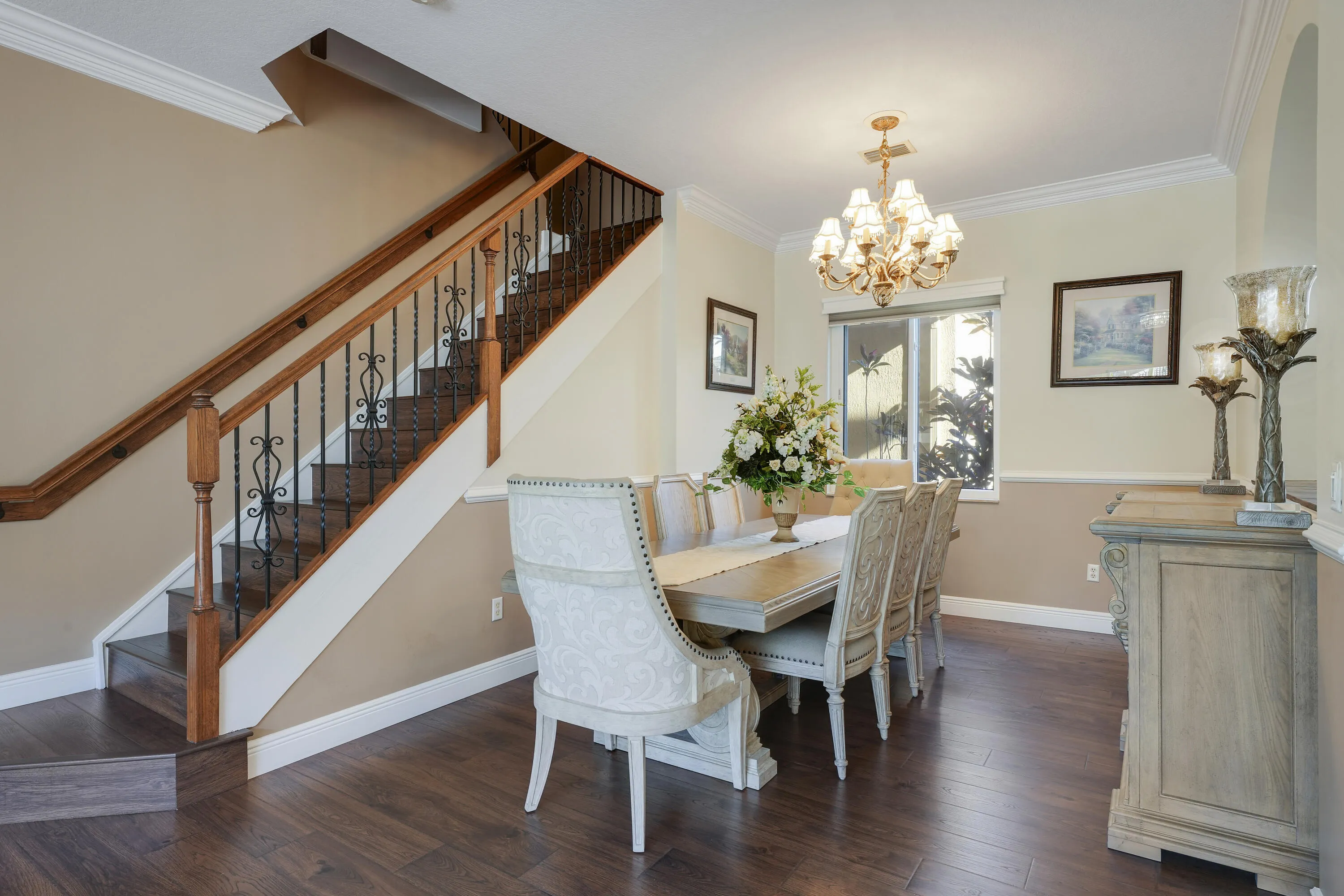 Formal Dining