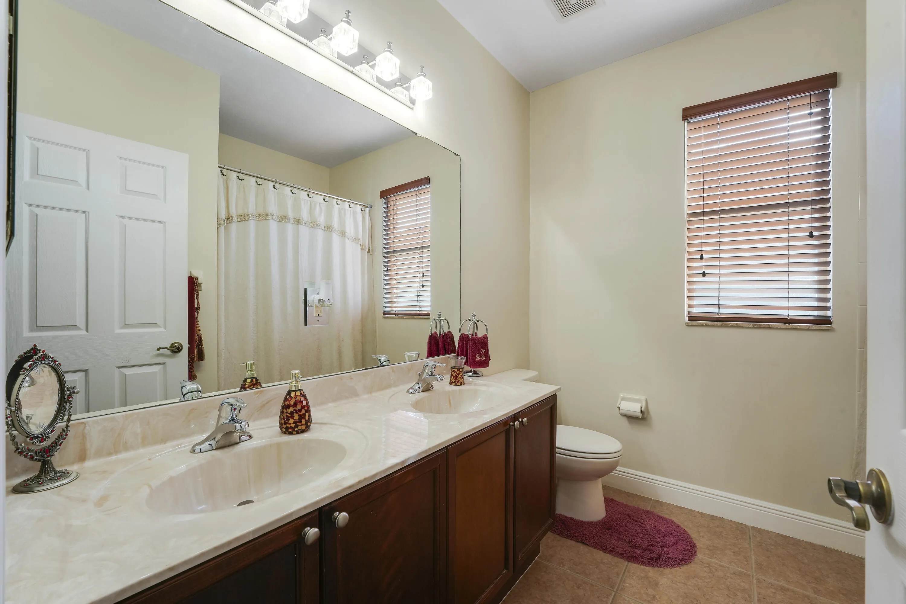 Upstairs Guest Bath