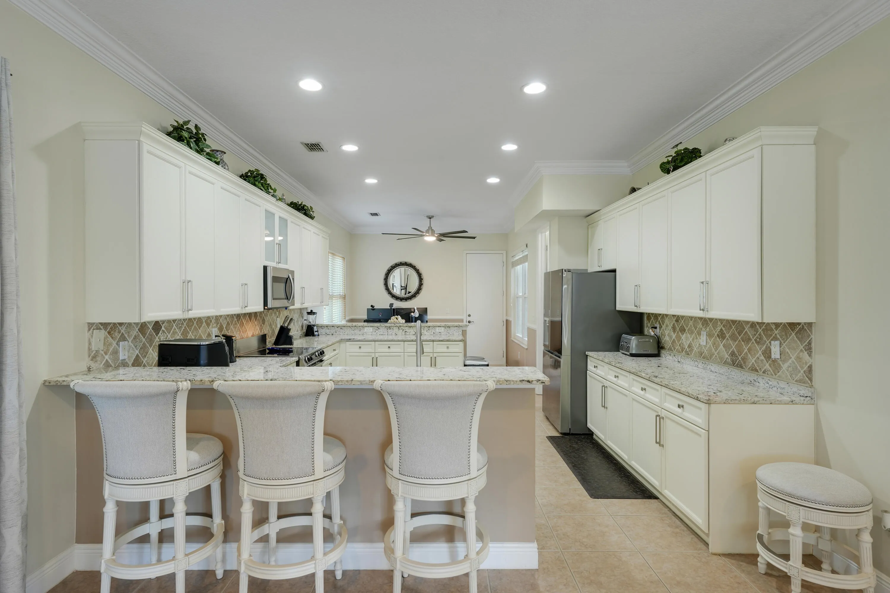 Kitchen- family room view