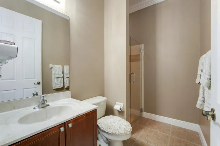 Guest Bath downstairs