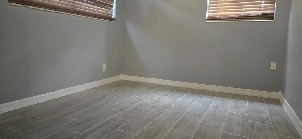 1000324542