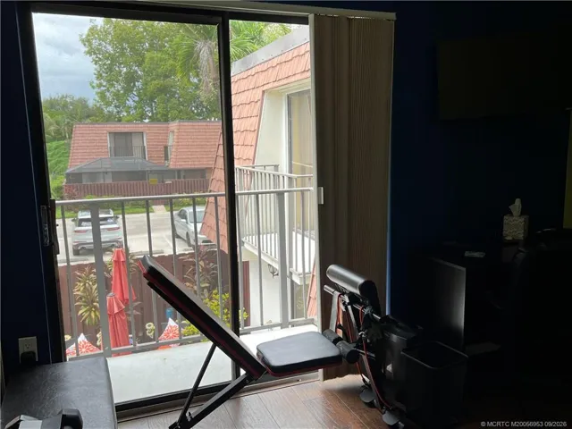 2nd Bedroom