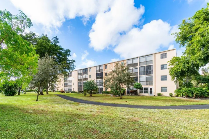 6795HuntingtonLane.