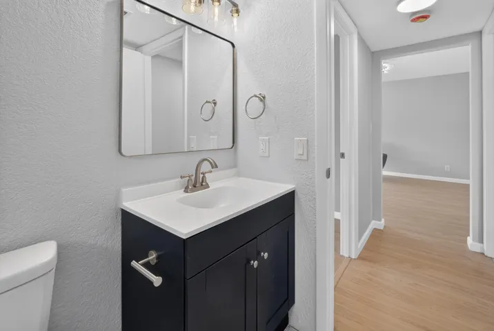 Bathroom 2.