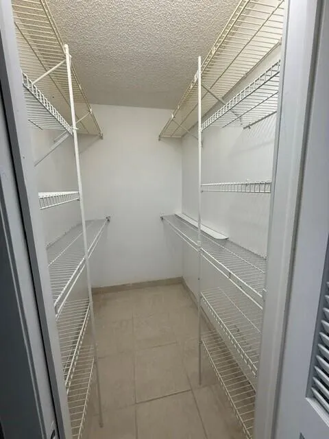 walk in closet