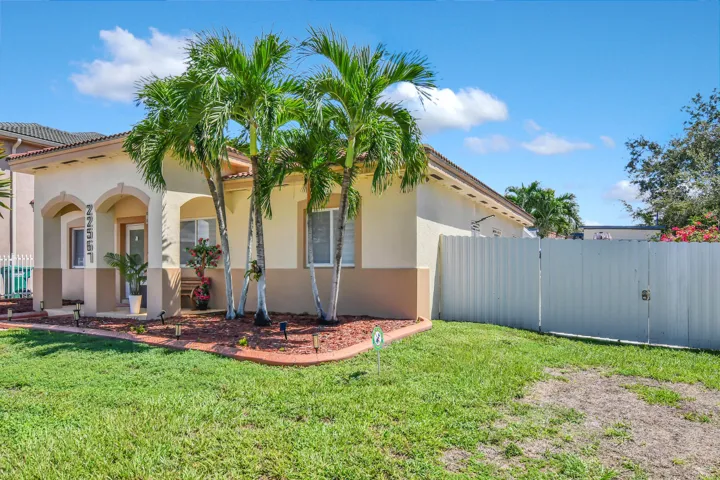 03-22567 SW 102nd Path-3