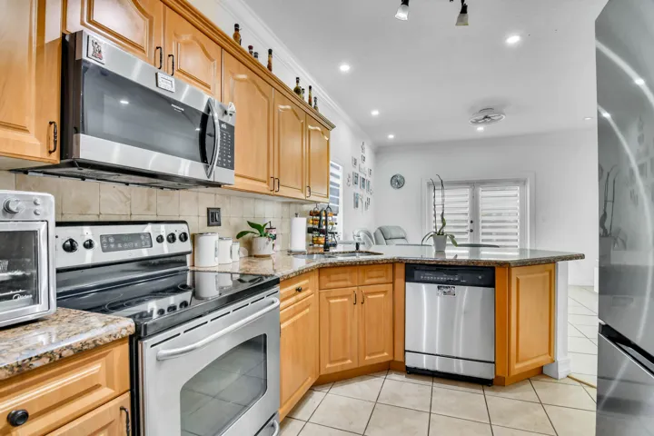 24-22567 SW 102nd Path-24