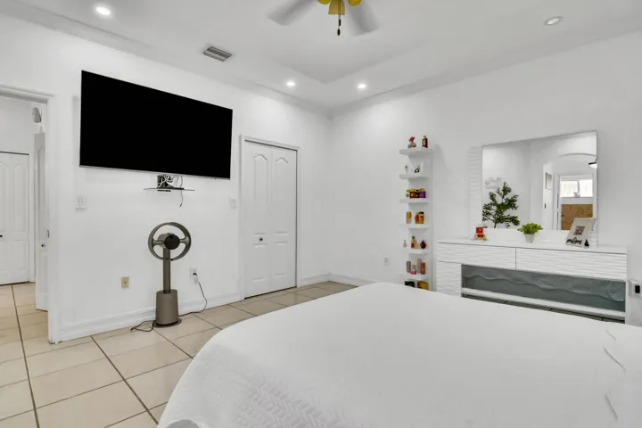 18-22567 SW 102nd Path-18