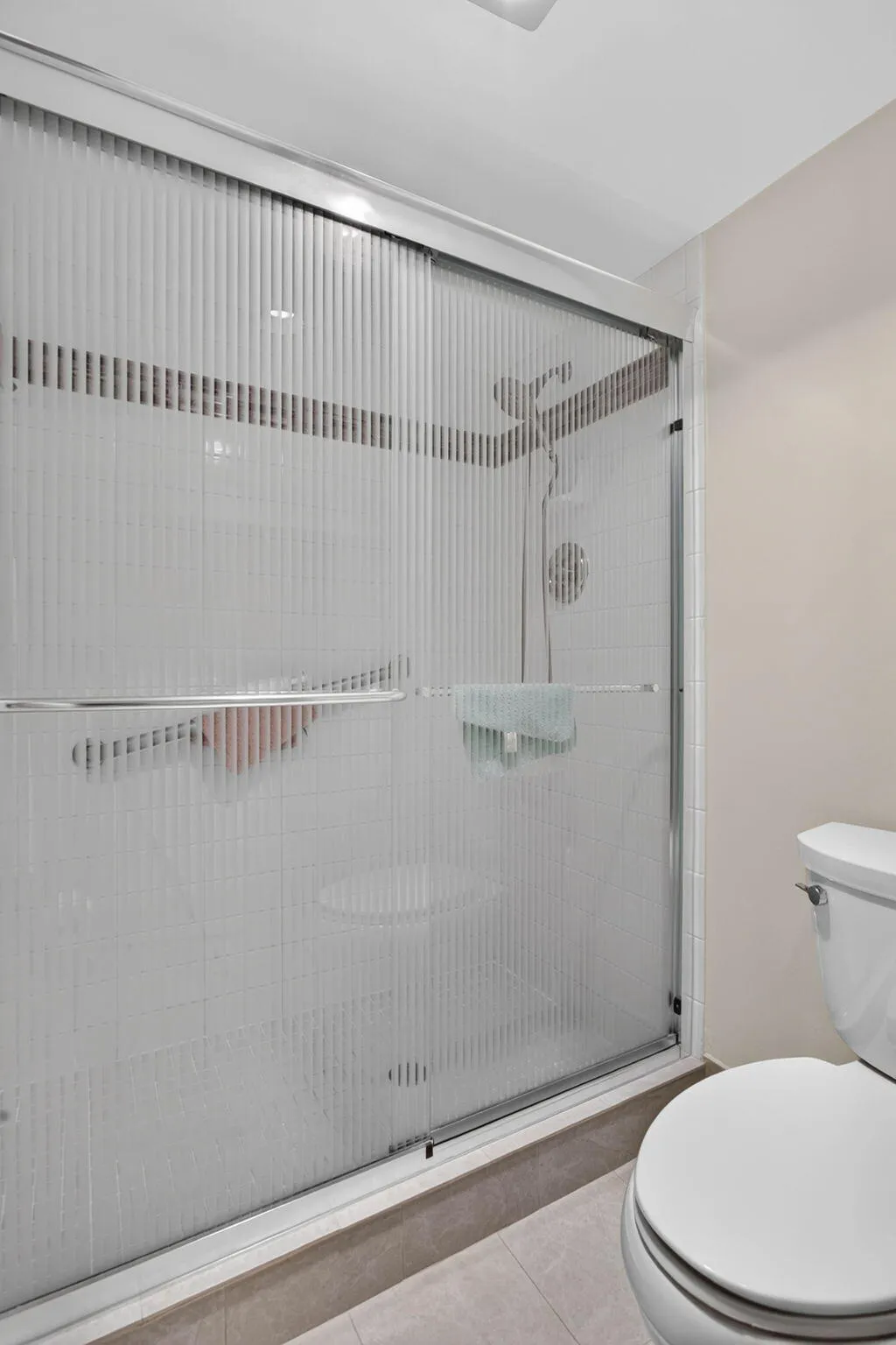 MAIN BATHROOM SHOWER