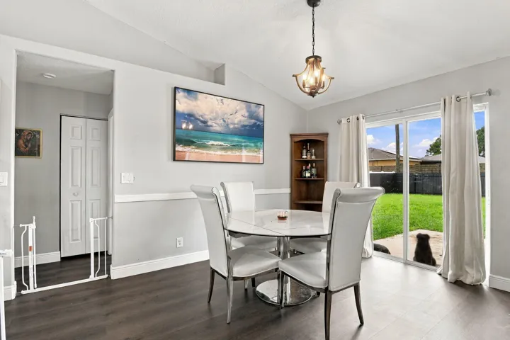 6-web-or-mls-hdr1883-jpg